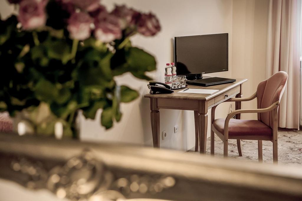 Palazzo Adler Bed & Breakfast สฟาร์เซ็นต์ส ภายนอก รูปภาพ